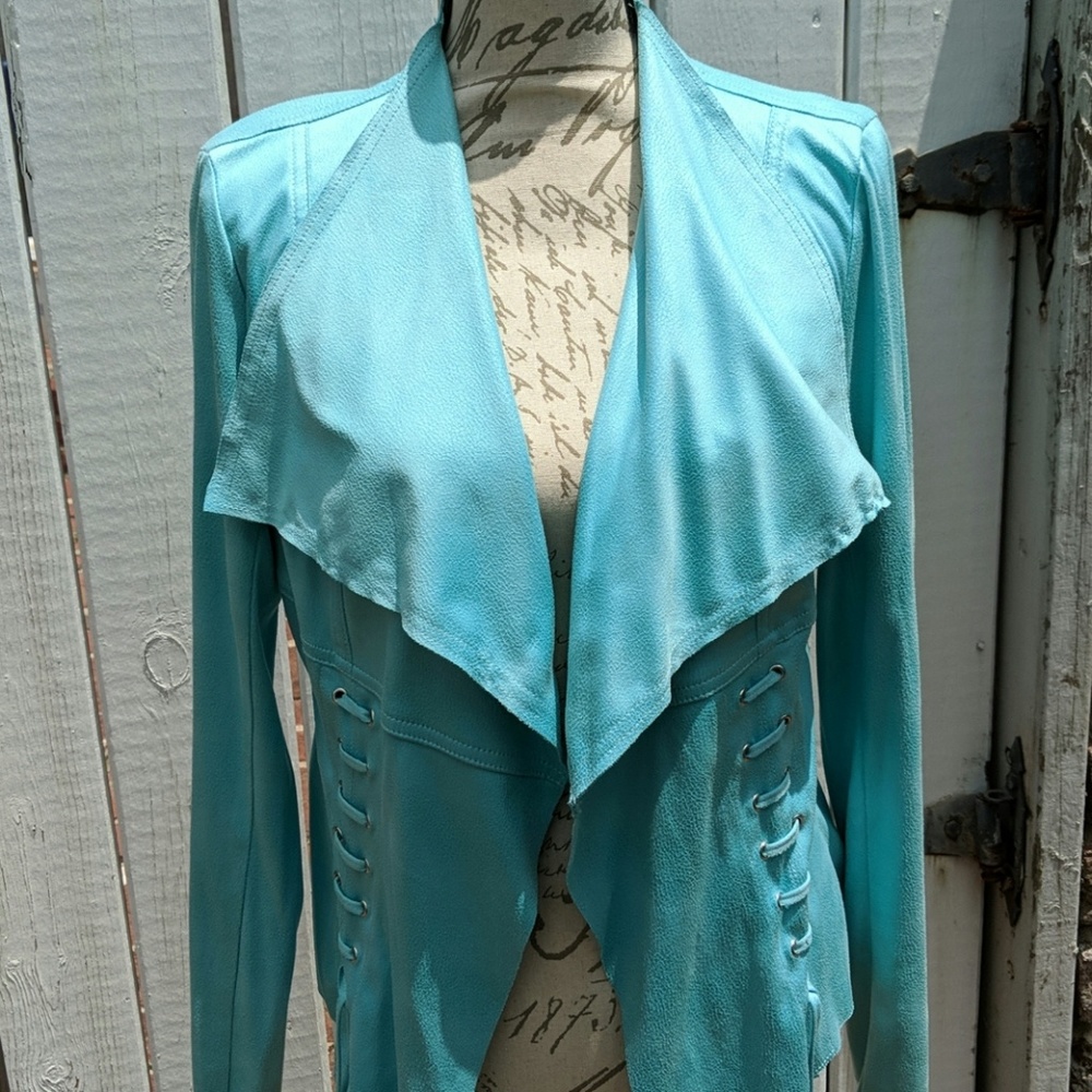 NWOT gorgeous faux suede jacket